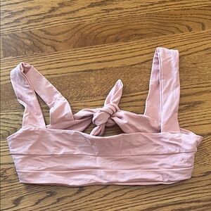 Bikini top with tie on the back